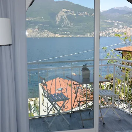 Alojamento de Acomodação e Pequeno-almoço La Chicca